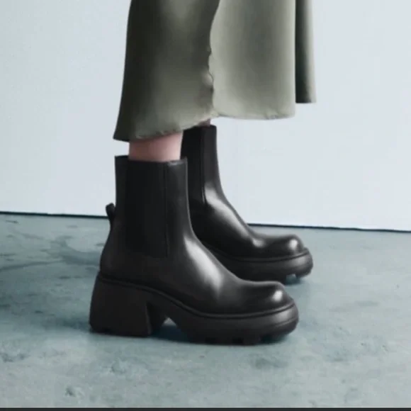 Zara chunky thick sole leather ankle boots - Picture 6 of 9